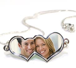 Collana ciondolo con due cuori personalizzati