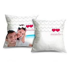 Elegance Hearts su Cuscino in Tessuto Scamosciato