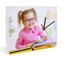 Orologio su tela da parete