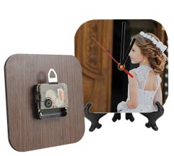 Orologio Quadrato in Legno con Bordi Arrotondati