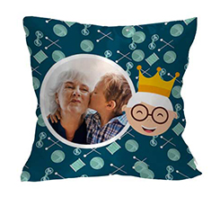 Cuscino in raso personalizzato con foto e grafica nonna con corona