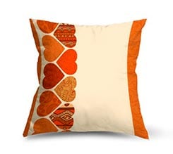 Orange Hearts su Cuscino in Pile