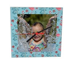 Orologio in vetro quadrato Fenicotteri con fiori