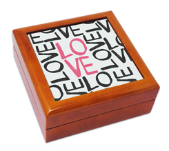 Portagioie in legno Love words