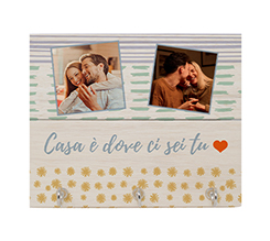 stampa portachiavi da parete in legno con foto e grafica con scritta casa è dove ci sei tu