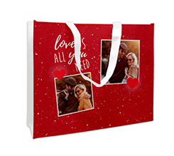 Borsa spesa con grafica Love is you e collage di foto