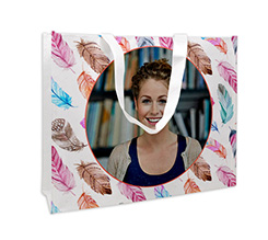 Borsa spesa personalizzata con grafica piume colorate e immagine