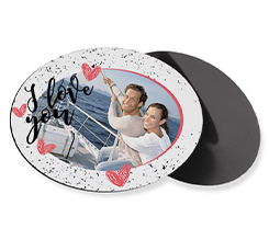 Grafica romantica su calamita ovale