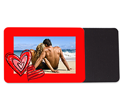 Calamita rettangolare con cornice rossa cuori e foto