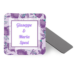 Calamita quadrata con grafica con fiori