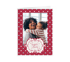 Card con grafica Super mom e foto