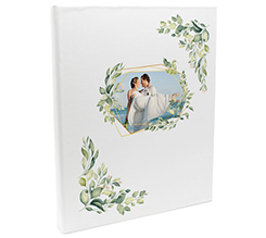 Album matrimonio con foto e grafica con cornice geometrica e fiori verdi