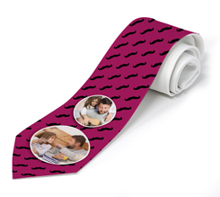 Cravatta per la festa del papà con grafica baffi