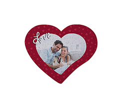 Puzzle cuore con grafica rossa Love
