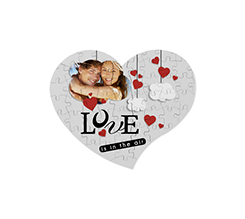 Puzzle cuore A4 in legno con nuvolette e cuori