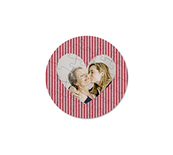 Puzzle rotondo in legno con grafica cuore strisce