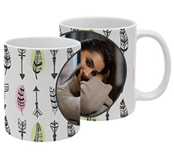 Tazza panoramica personalizzata con immagine e grafica frecce e piume