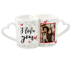 Tazze di coppia con grafica i love you e foto