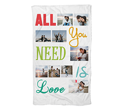 Telo mare con collage di foto e grafica All you need