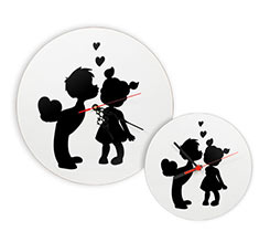 Orologio in legno rotondo Lui e lei