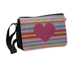 Borsa a tracolla piccola con grafica tessuto e cuore