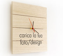 Orologio Quadrato su Listelli in Legno