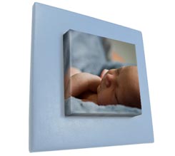 Tela con cornice in ecopelle celeste