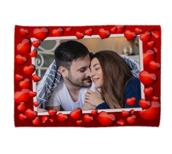 Coperta in pile 220x150 cm con grafica cuori per innamorati