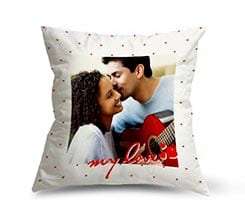 Romantic Love su Cuscino in Tessuto Scamosciato