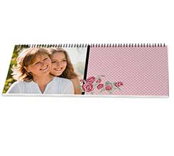 Calendario da scrivania Rose con pois