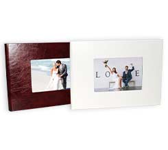 Fotolibro con copertina e finestra per regalo sposi