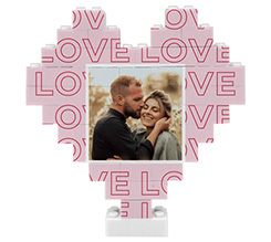 Puzzle mattoncini cuore con scritte Love
