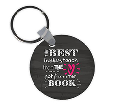 portachiavi in legno per maestra con grafica best book