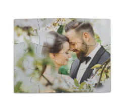 puzzle personalizzato con foto di sposi per invito di nozze
