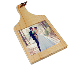 tagliere quadrato in legno regalo sposi matrimonio