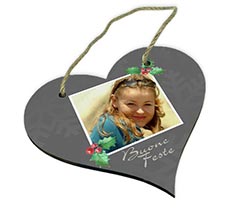 Targa cuore in legno con foto e grafica natalizia