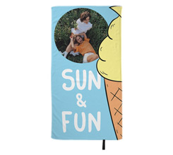 Telo mare in microfibra 80x150 cm Grafica estiva con sfondo azzurro e gelato