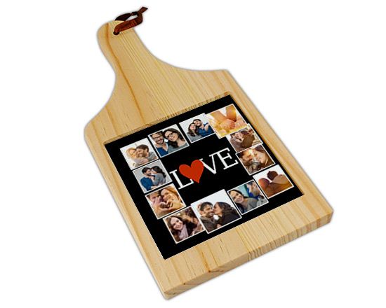 Grafica collage nera su tagliere in legno