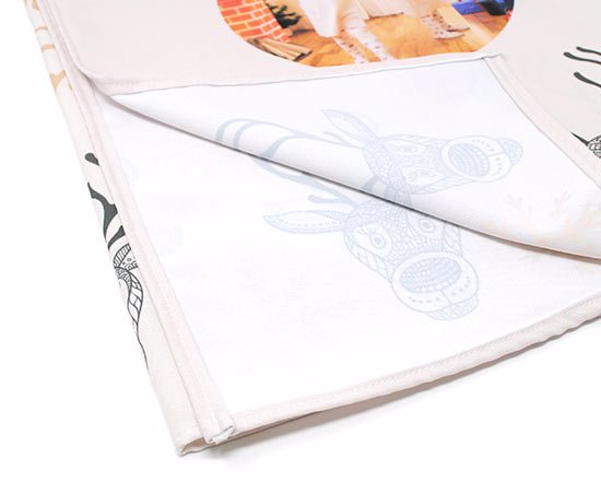 Runner natalizio rifinito artigianalmente