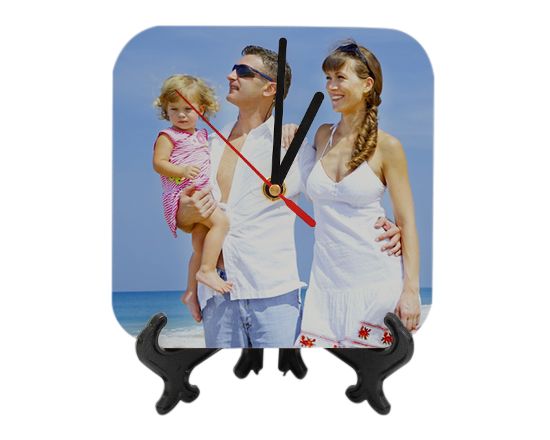 orologio in legno quadrato con piedistallo