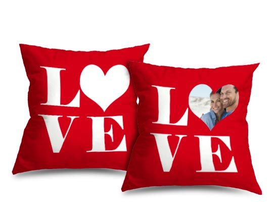 Cuscino dainetto con grafica per San valentino