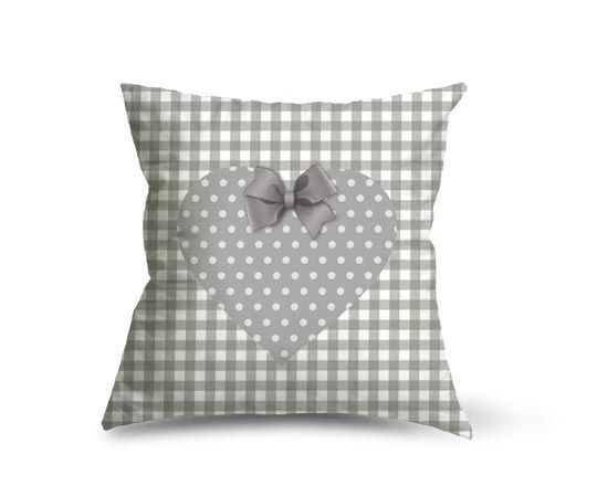 Cuscino in pile dalla grafica rustica per ogni tipo di ambiente