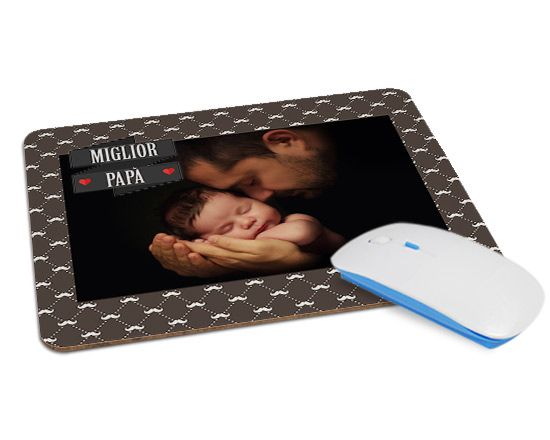 Mousepad in masonite con baffi e scritta
