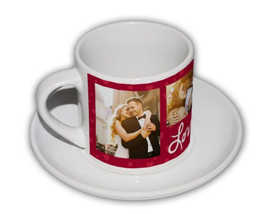 Tazzina di caffe con grafica rossa