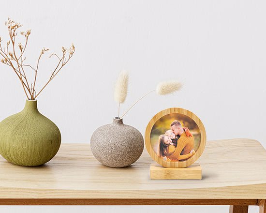 crea cornice in bamboo personalizzata dalla forma rotonda