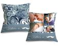 Cuscino quadrato con grafica con onde