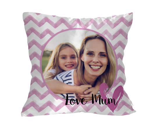 Cuscino con retro bianco e fronte zig zag