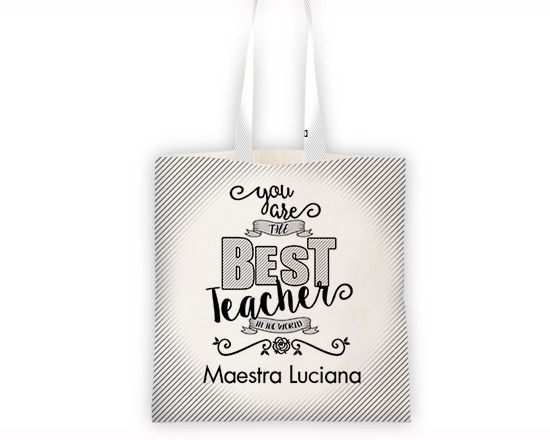Borsa shopping con scritte stilizzate