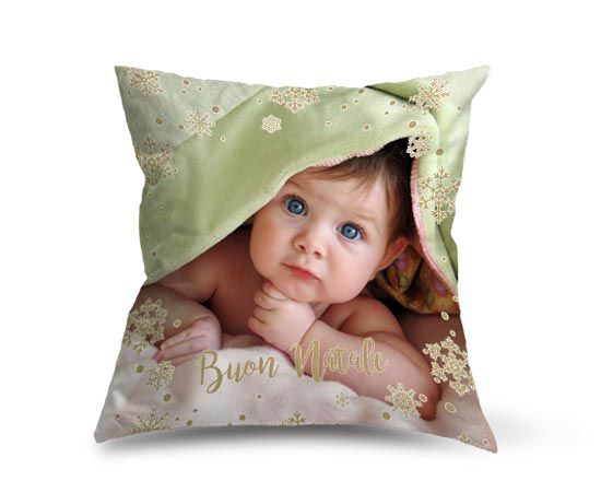 Il grandioso cuscino in pile con stelle oro