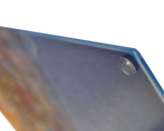 Tagliere da cucina personalizzato - Dettaglio piedini di sostegno antigraffio